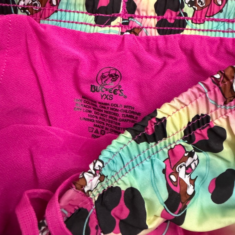 Buc-ee's Running Shorts Kids YXS Multicolor New Rainbow Leopard Mascot Print - Picture 3 of 7